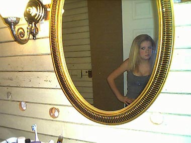 Montre seins contre branlette webcam